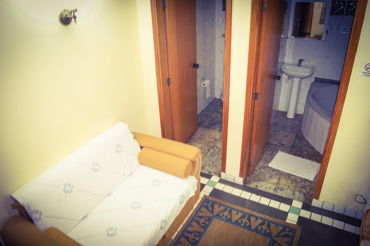 Cumbipar King Hotel Гуарульюс Экстерьер фото